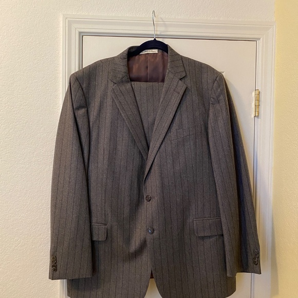 Joseph Abound Gray Pinstripe Suit - Picture 1 of 6